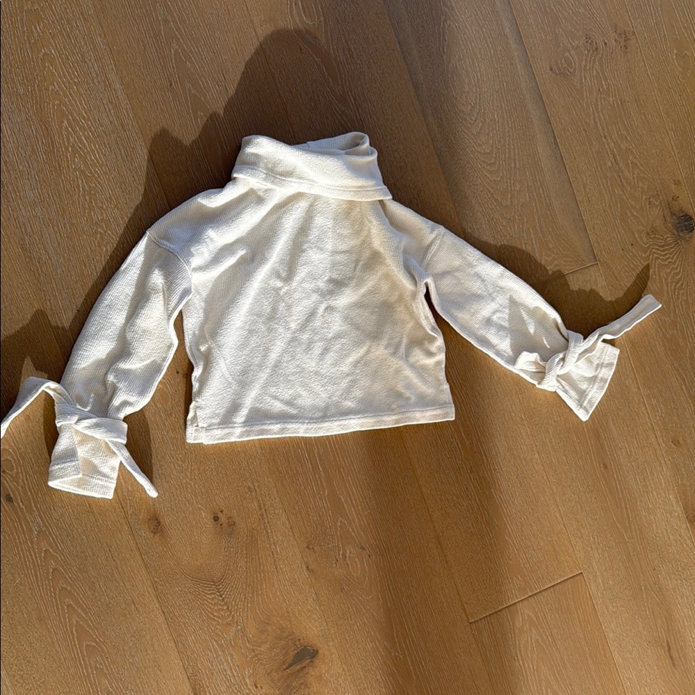 Madewell White Cowl Neck Sweater with Long Sleeves and Cropped Fit